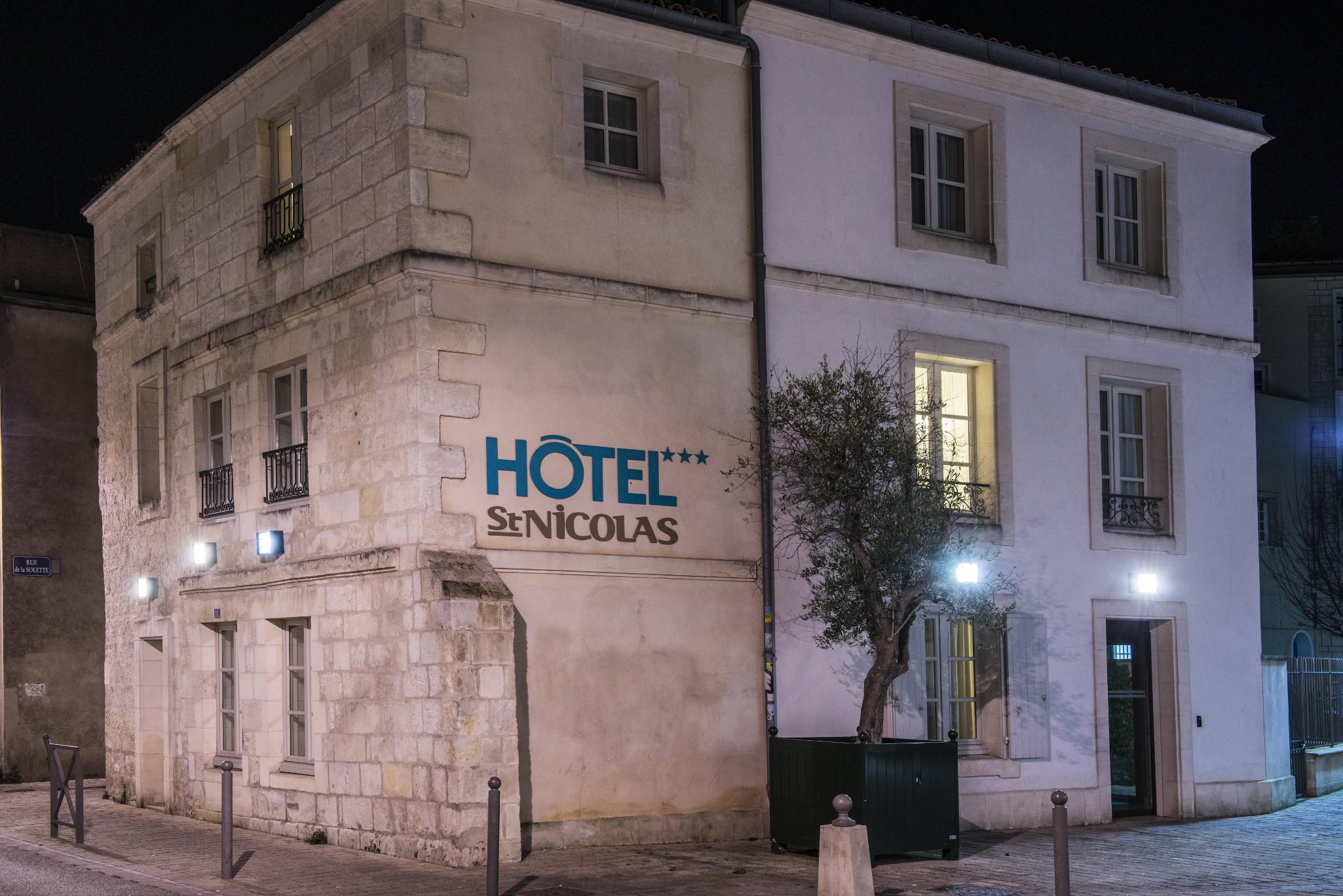 Hotel Saint Nicolas Ла-Рошель Экстерьер фото